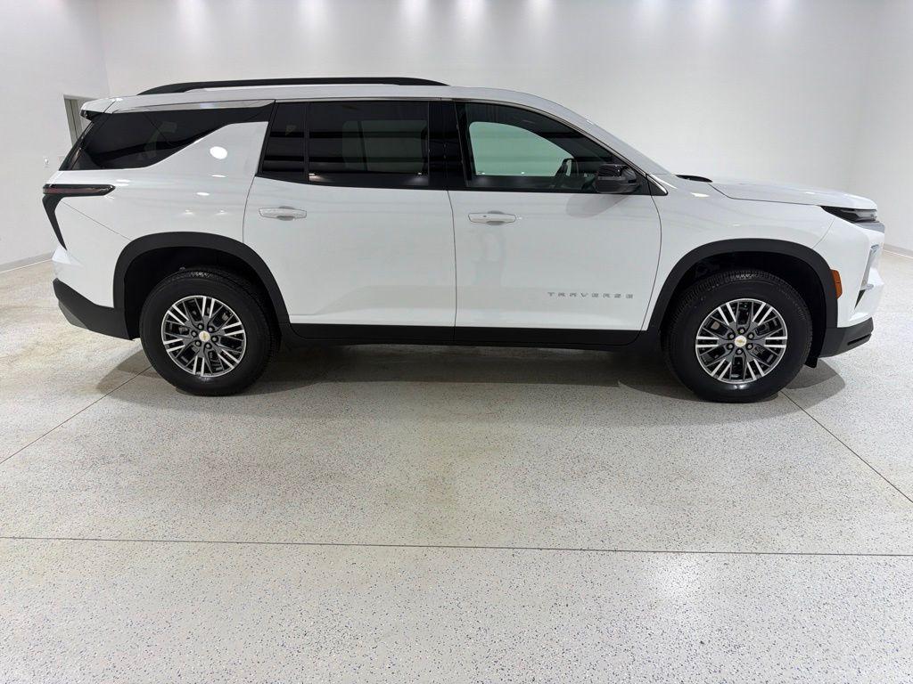 used 2025 Chevrolet Traverse car, priced at $39,480