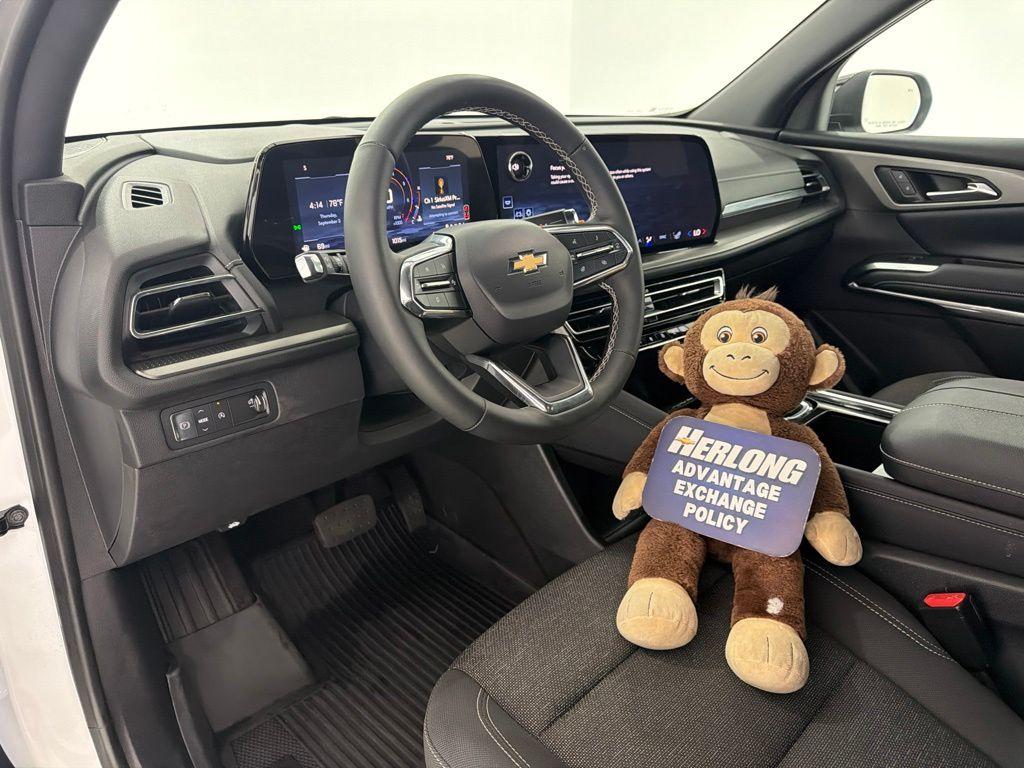 used 2025 Chevrolet Traverse car, priced at $39,480