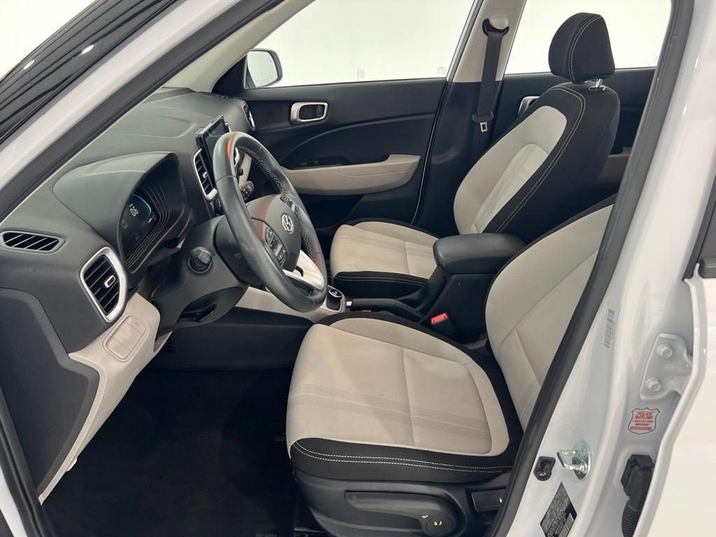 used 2025 Hyundai Venue car, priced at $21,980