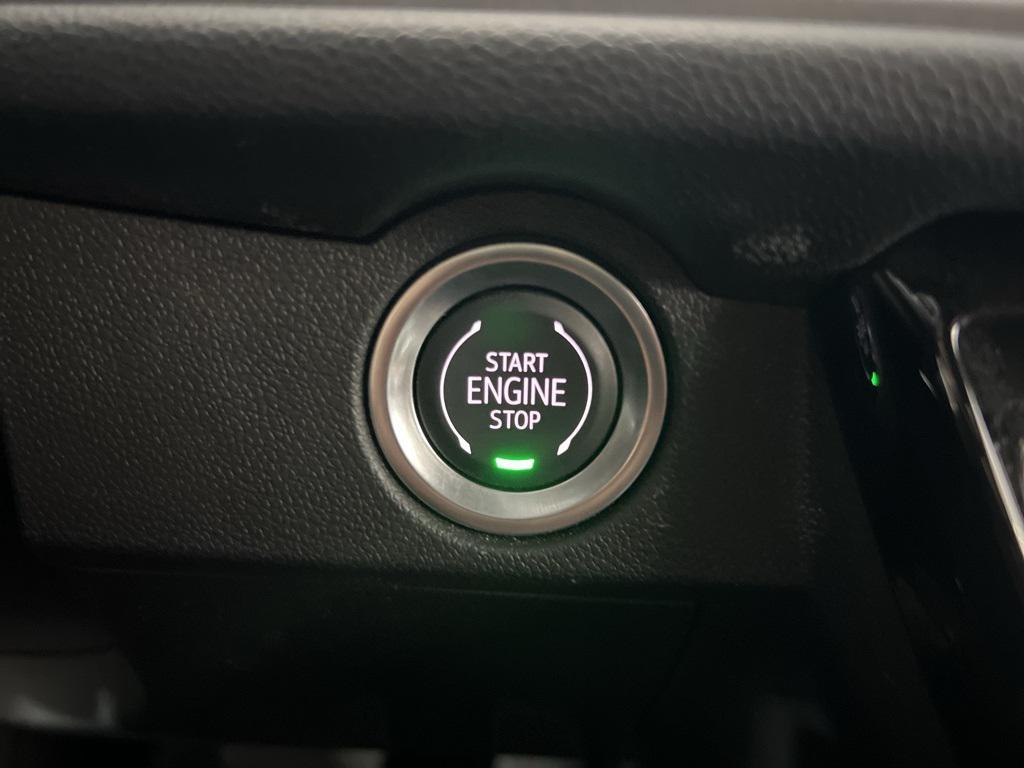 used 2025 Chevrolet Traverse car, priced at $40,880