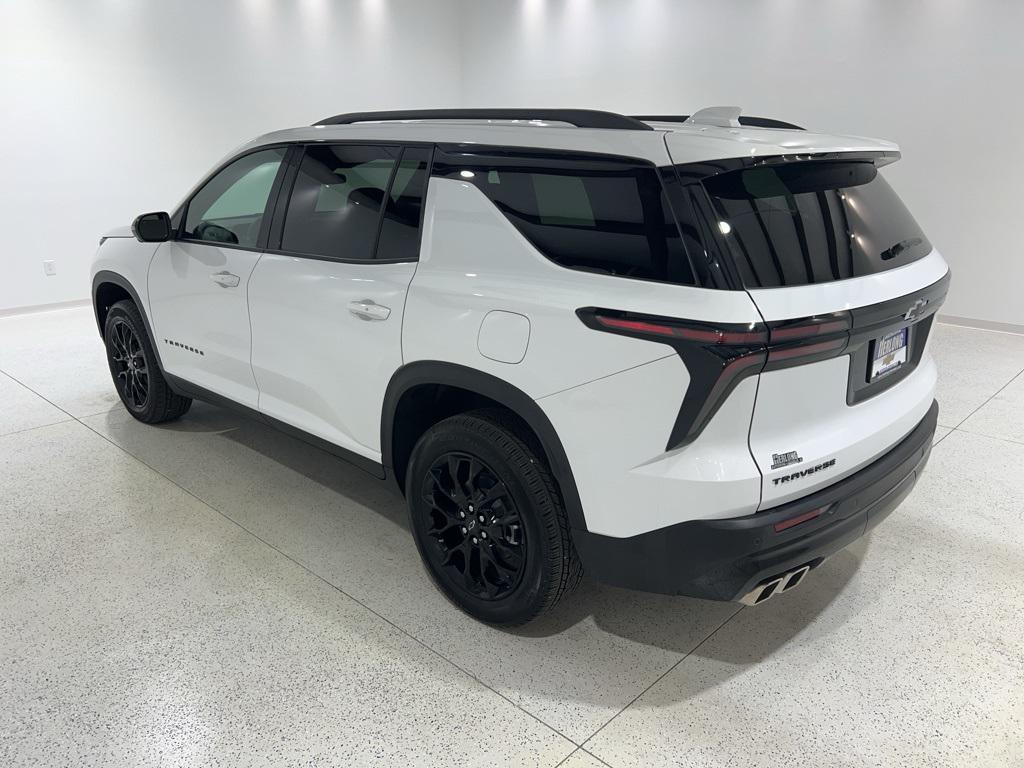 used 2025 Chevrolet Traverse car, priced at $40,880