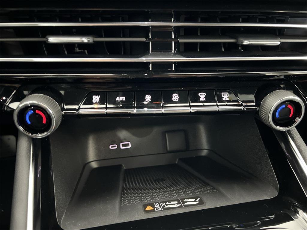 new 2026 Chevrolet Traverse car, priced at $43,980