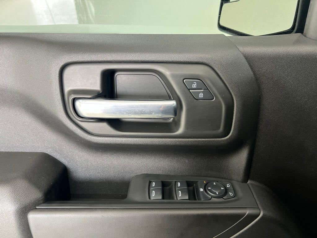 used 2024 Chevrolet Silverado 1500 car, priced at $40,998