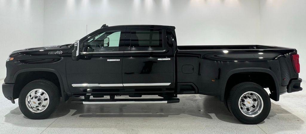used 2024 Chevrolet Silverado 3500 car, priced at $71,160