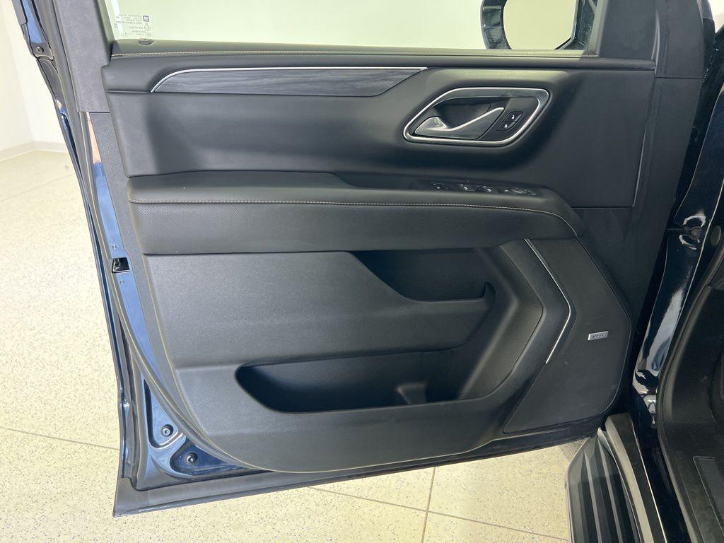 used 2024 GMC Yukon car, priced at $52,414