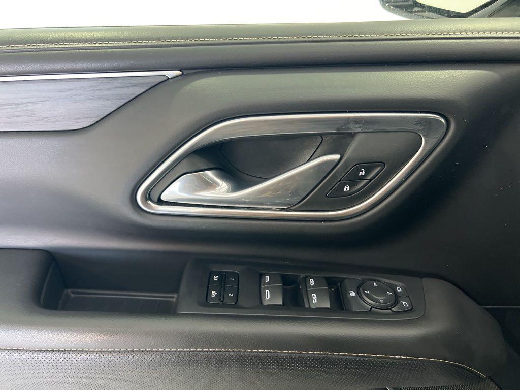 used 2024 GMC Yukon car, priced at $52,414