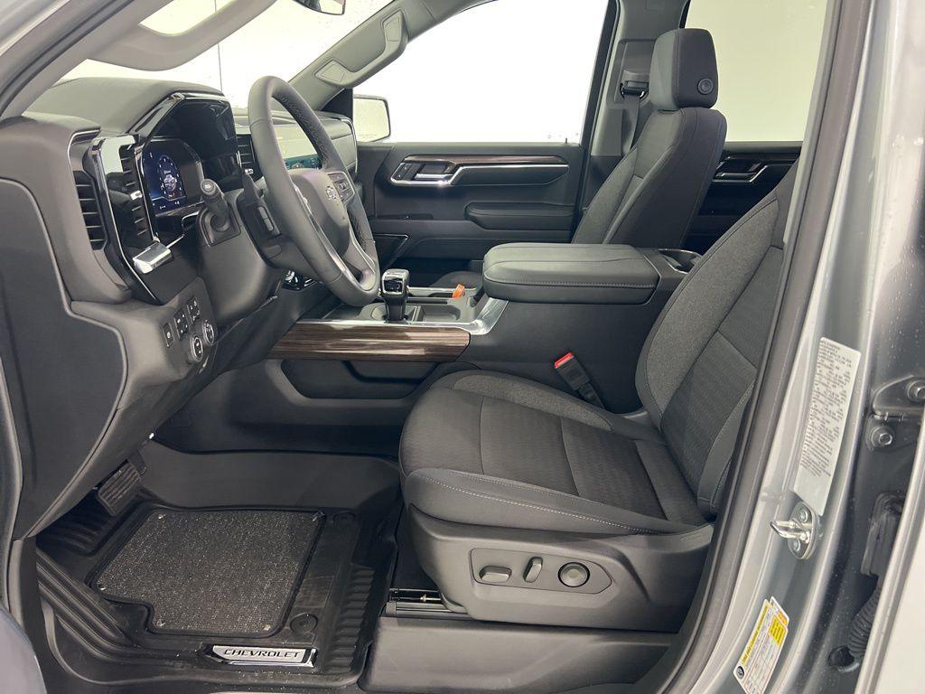 new 2024 Chevrolet Silverado 1500 car, priced at $57,880