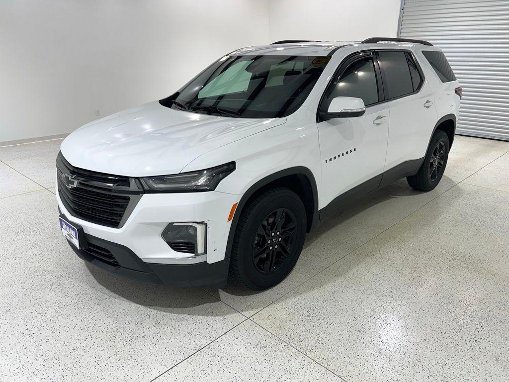 used 2023 Chevrolet Traverse car, priced at $31,880
