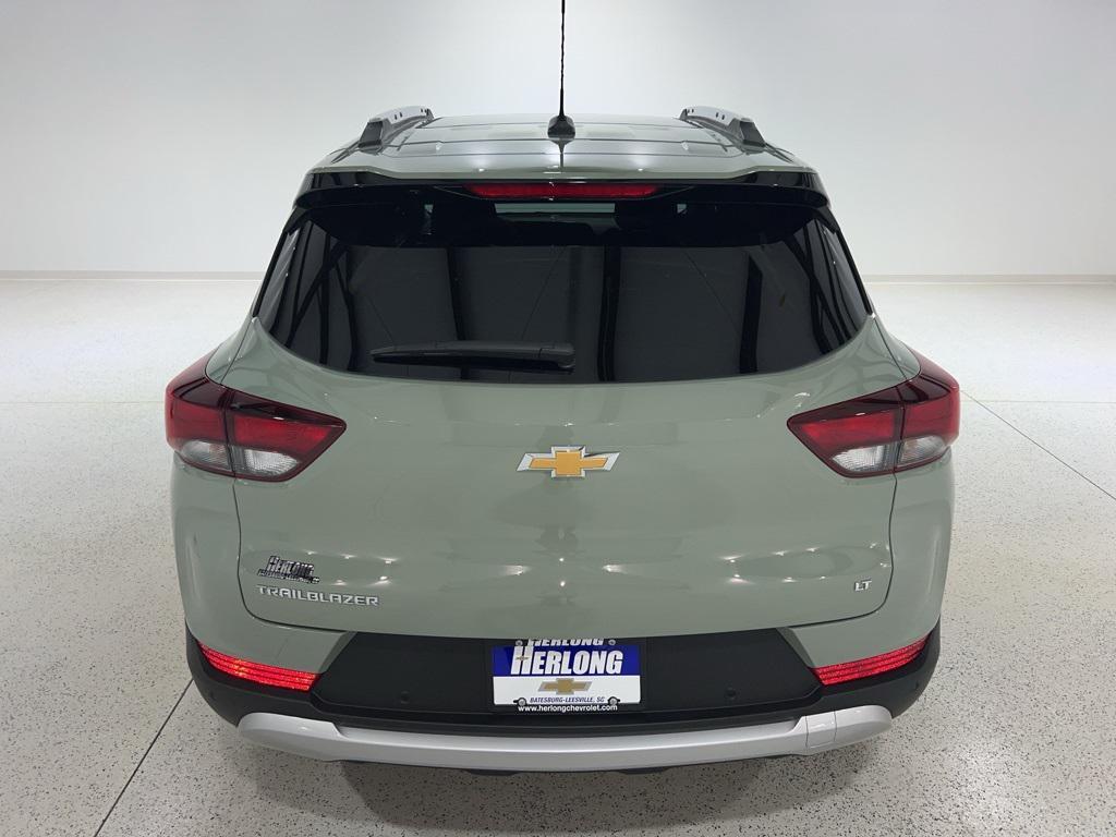 new 2026 Chevrolet TrailBlazer car, priced at $29,364