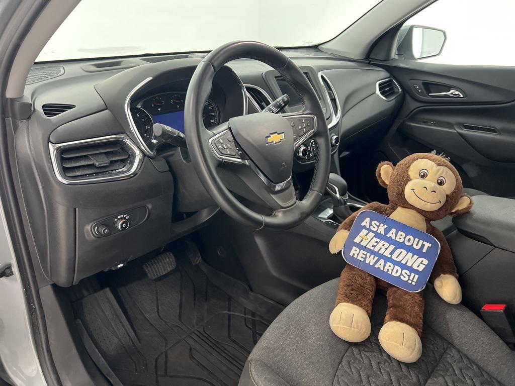 used 2024 Chevrolet Equinox car, priced at $22,990