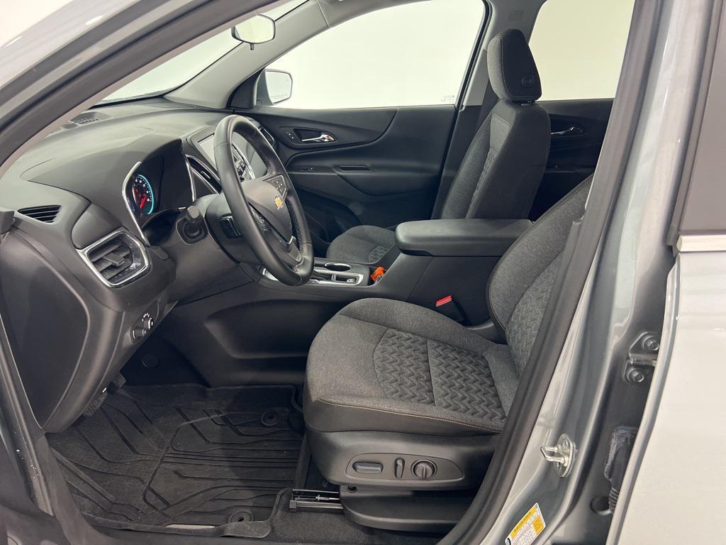 used 2024 Chevrolet Equinox car, priced at $22,990