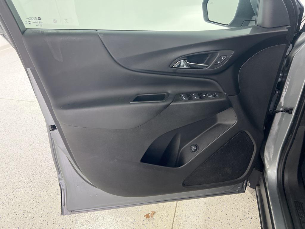 used 2024 Chevrolet Equinox car, priced at $22,990