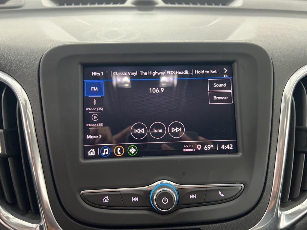 used 2024 Chevrolet Equinox car, priced at $22,990