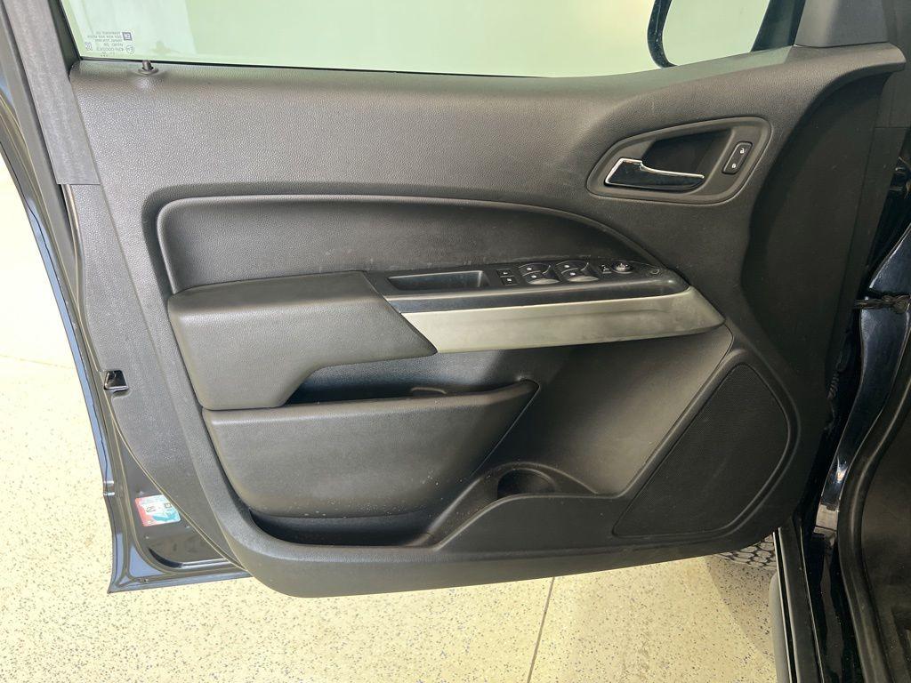 used 2022 Chevrolet Colorado car, priced at $27,880