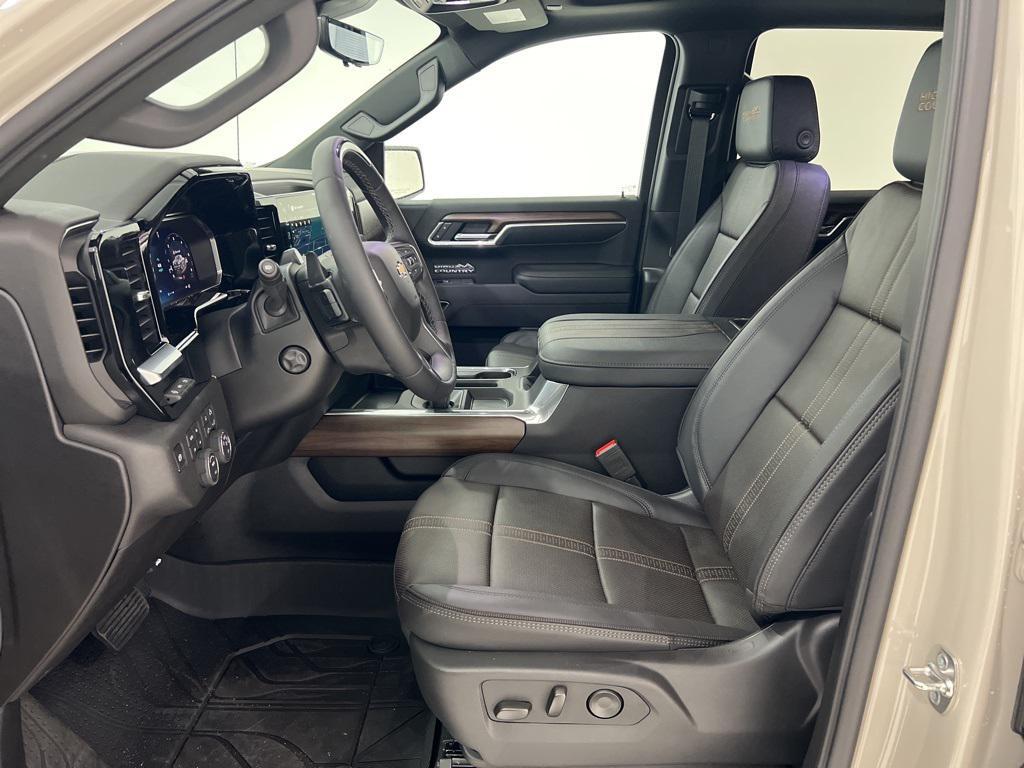 new 2026 Chevrolet Silverado 1500 car, priced at $71,998