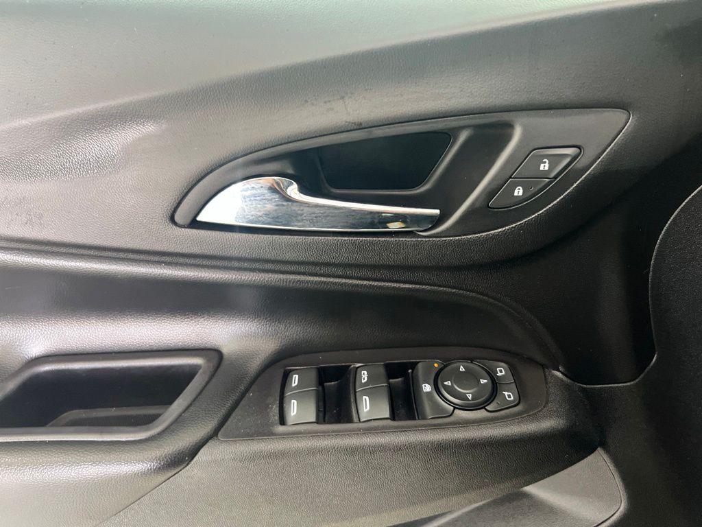 used 2020 Chevrolet Equinox car, priced at $11,998