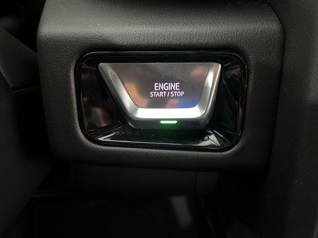 used 2025 GMC Yukon car, priced at $71,880