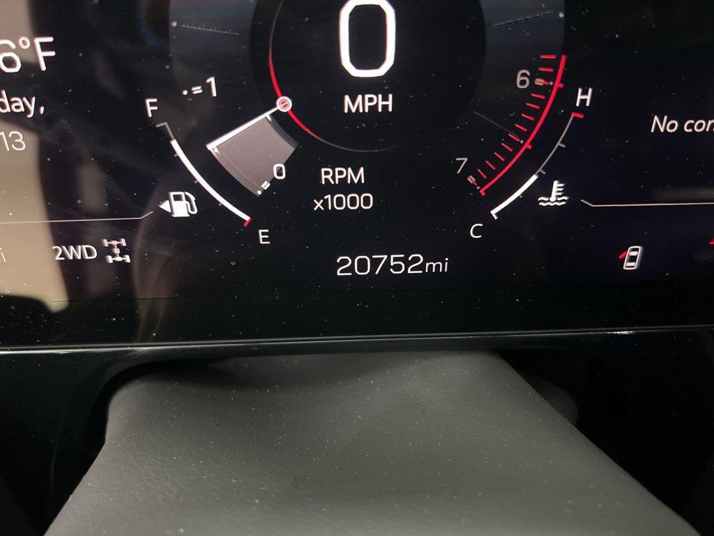 used 2025 GMC Yukon car, priced at $71,880