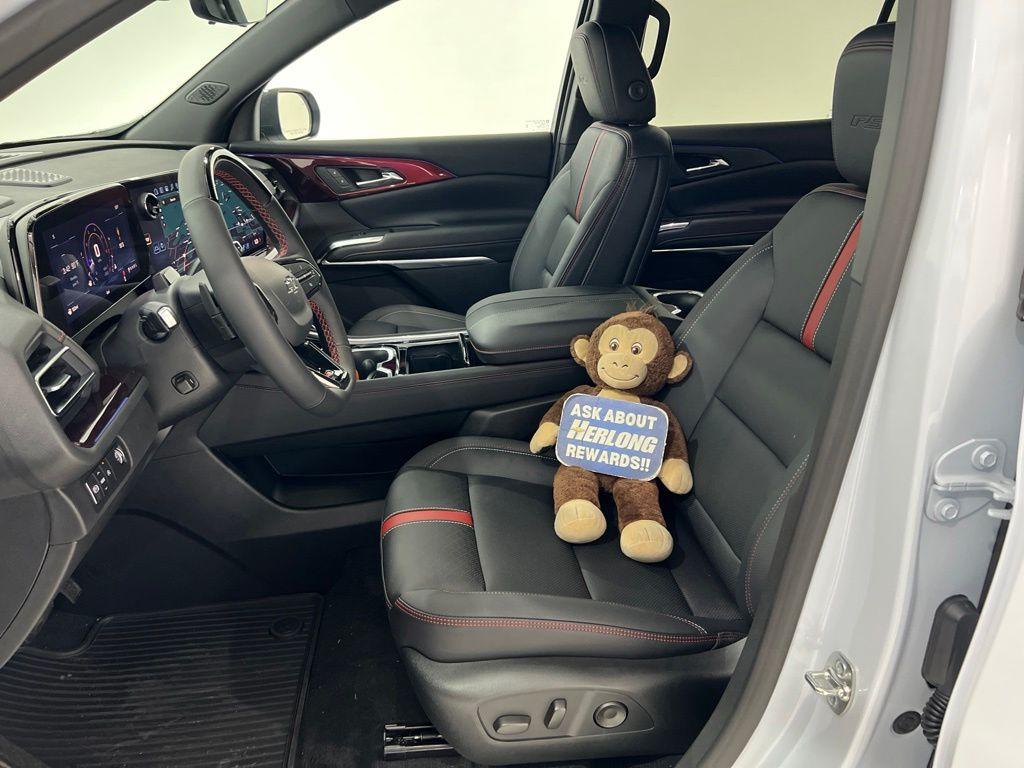 new 2026 Chevrolet Traverse car, priced at $58,650