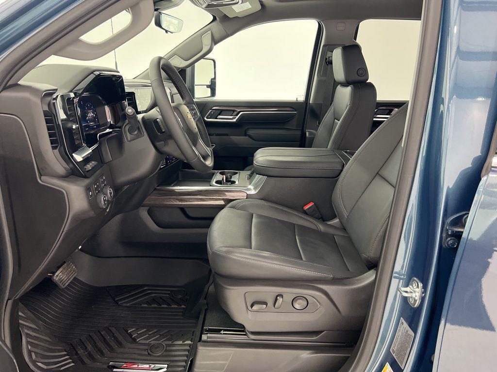 used 2025 Chevrolet Silverado 2500 car, priced at $72,880