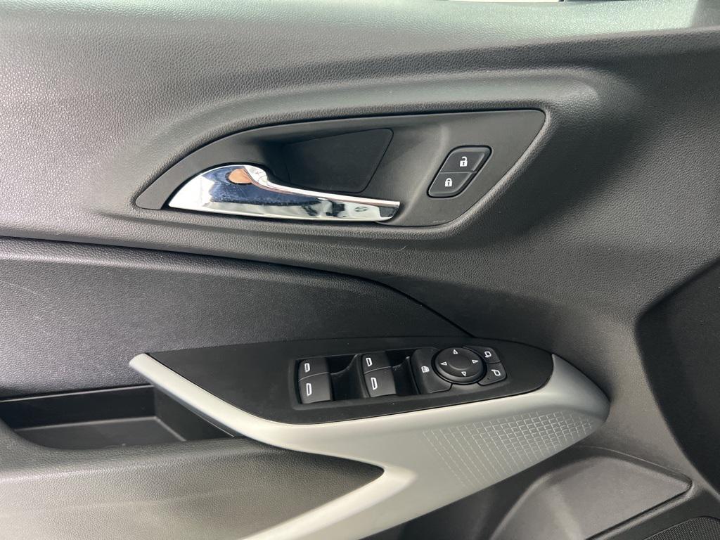 used 2025 Chevrolet Trax car, priced at $21,880