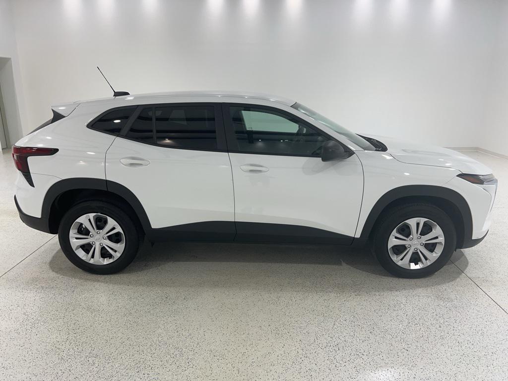 used 2025 Chevrolet Trax car, priced at $21,880