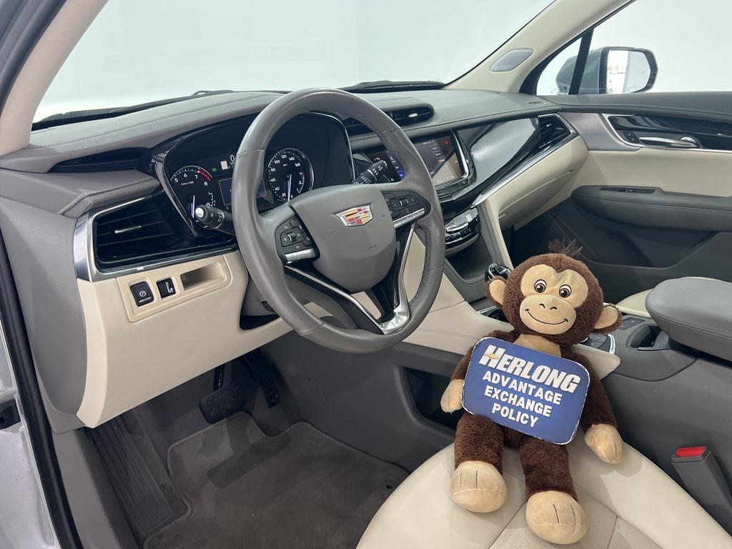 used 2025 Cadillac XT6 car, priced at $42,880