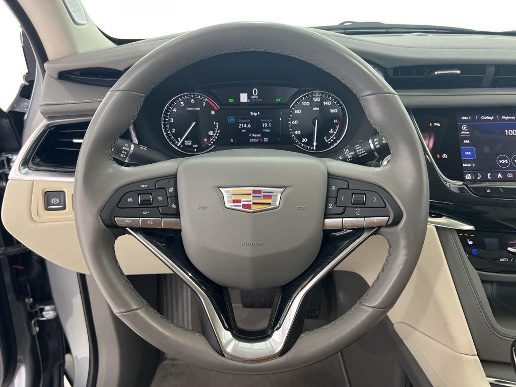 used 2025 Cadillac XT6 car, priced at $42,880