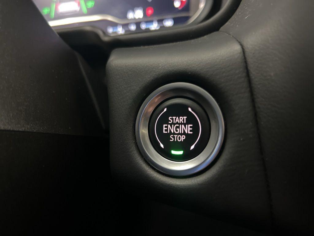 used 2024 GMC Yukon XL car, priced at $62,473