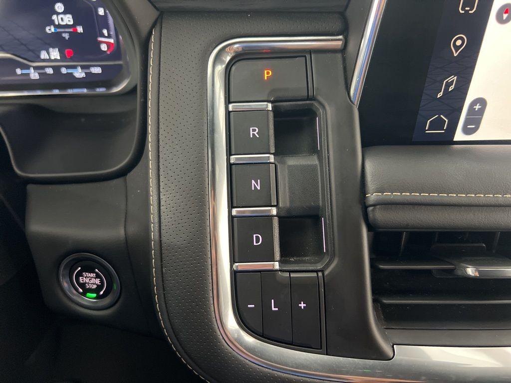 used 2024 GMC Yukon XL car, priced at $62,473