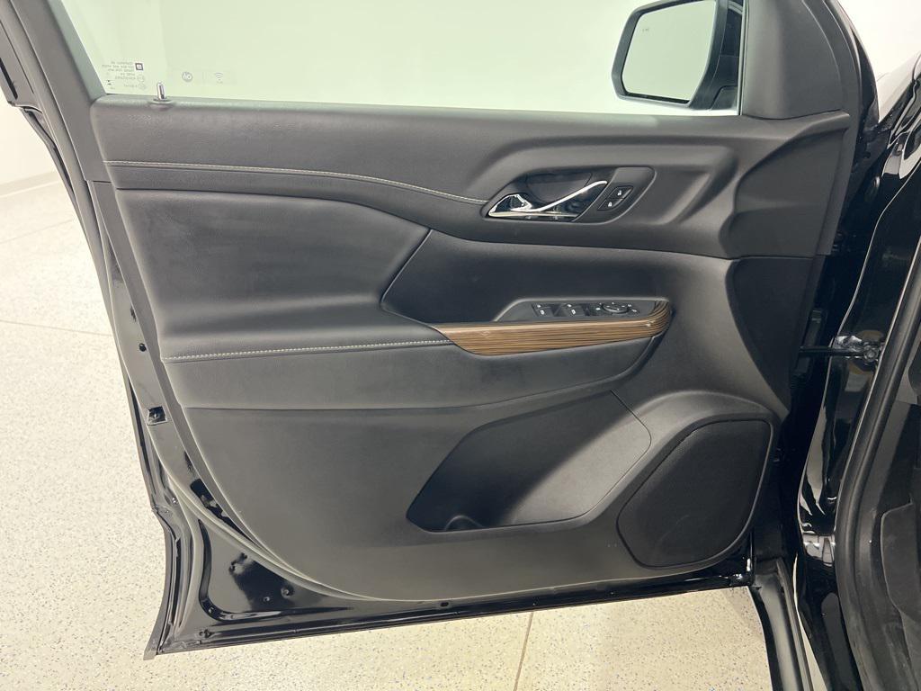 used 2023 GMC Acadia car, priced at $26,580