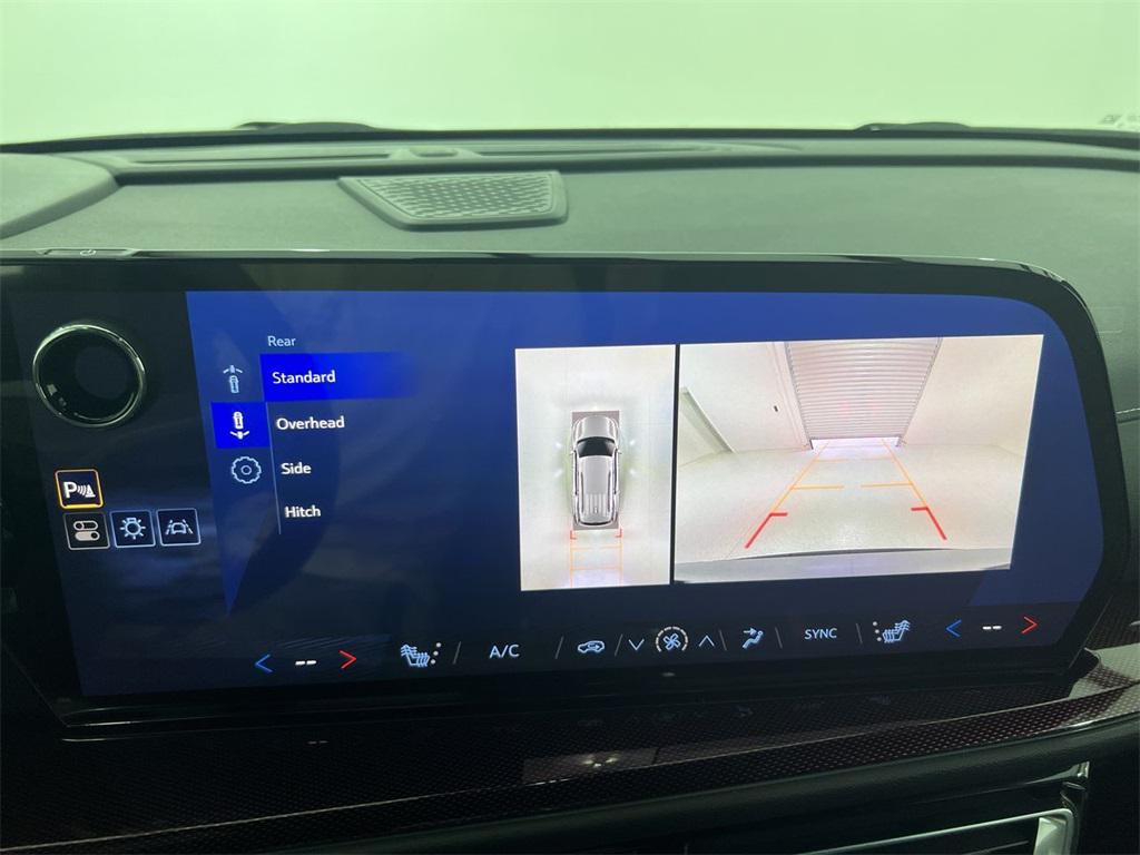 used 2024 Chevrolet Traverse car, priced at $46,880