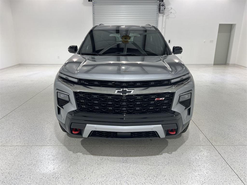 used 2024 Chevrolet Traverse car, priced at $46,880