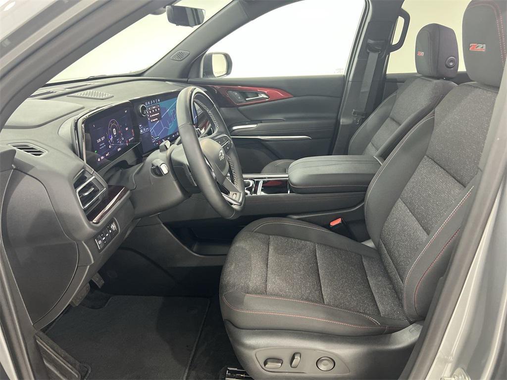 used 2024 Chevrolet Traverse car, priced at $46,880