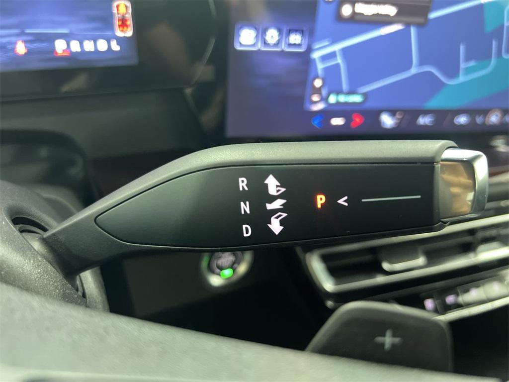 used 2024 Chevrolet Traverse car, priced at $46,880