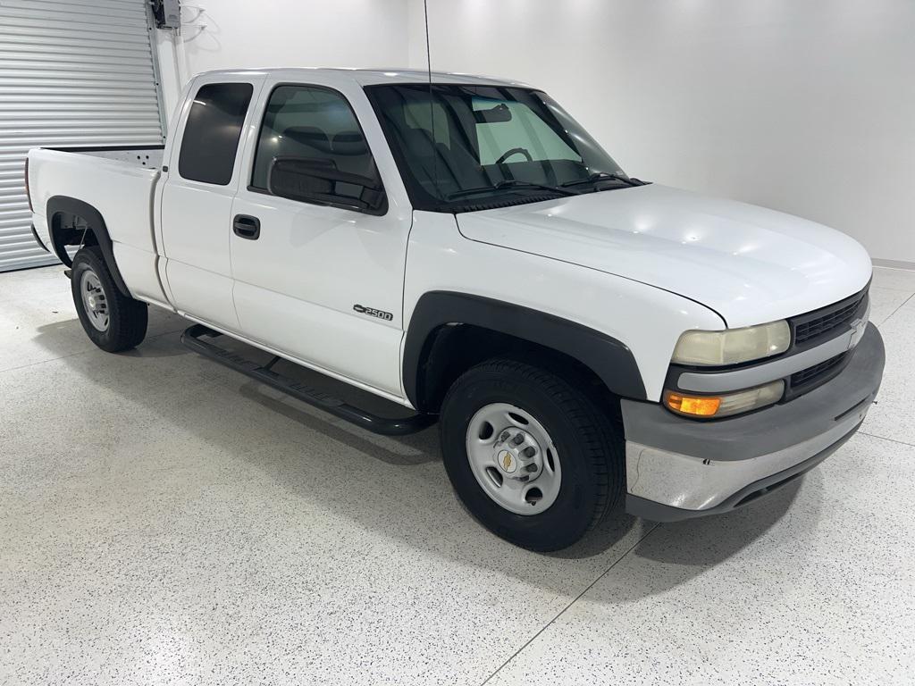 used 2000 Chevrolet Silverado 2500 car, priced at $9,780