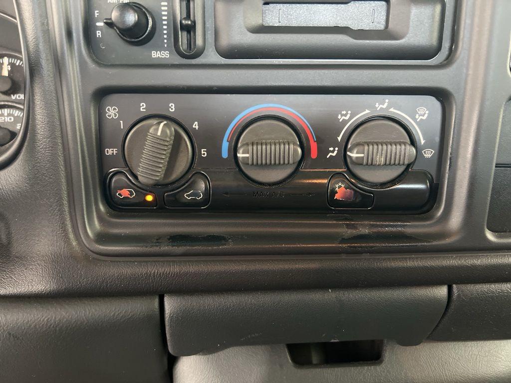 used 2000 Chevrolet Silverado 2500 car, priced at $9,780