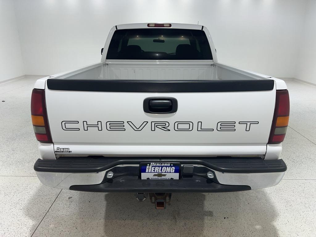 used 2000 Chevrolet Silverado 2500 car, priced at $9,780