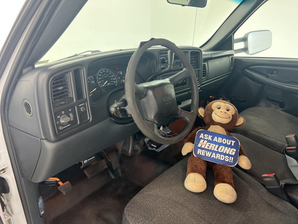used 2000 Chevrolet Silverado 2500 car, priced at $9,780