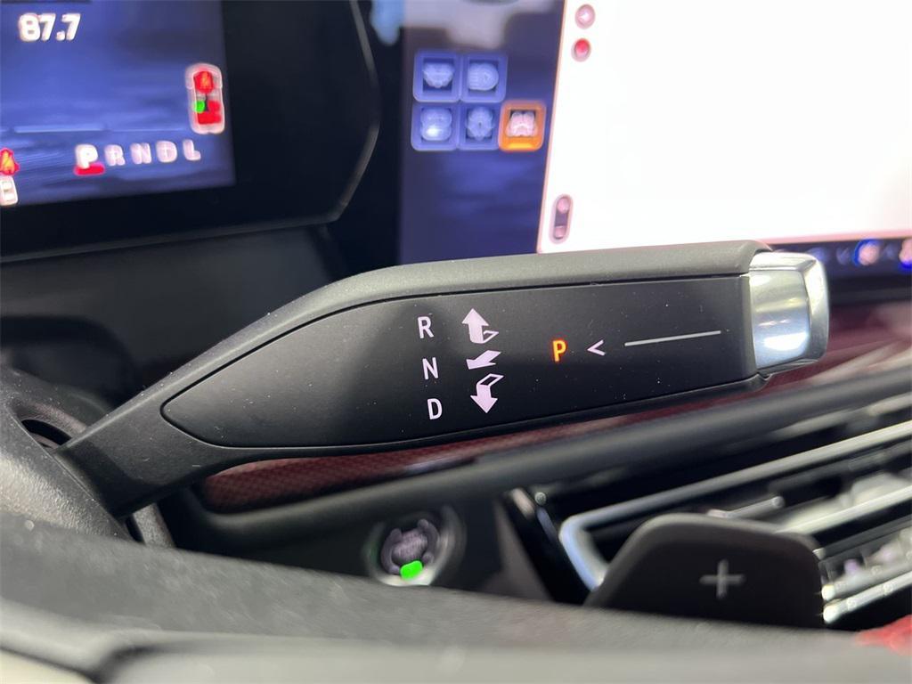 used 2024 Chevrolet Traverse car, priced at $47,990