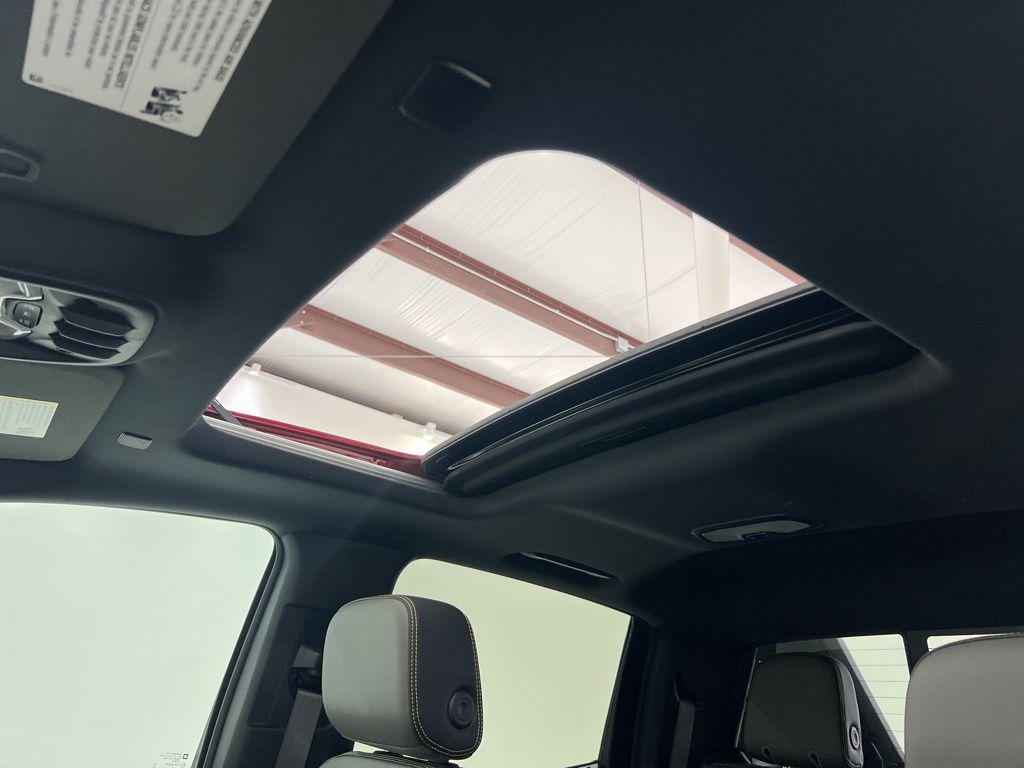 new 2025 Chevrolet Colorado car, priced at $56,555