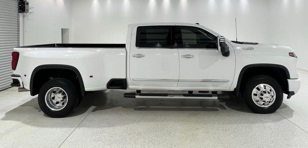 used 2024 Chevrolet Silverado 3500 car, priced at $75,230