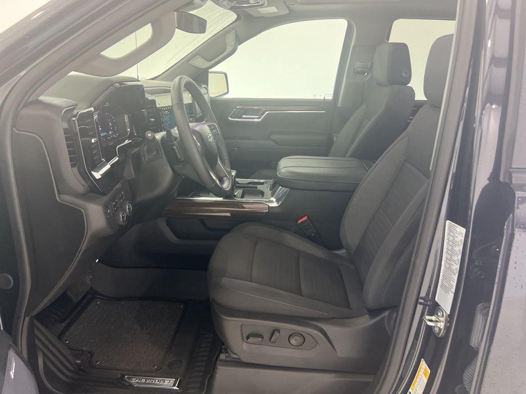 new 2024 Chevrolet Silverado 1500 car, priced at $57,880