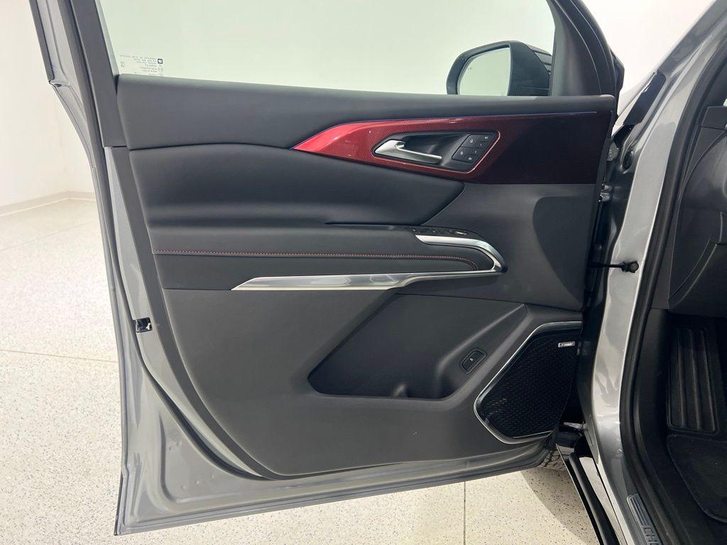 new 2026 Chevrolet Traverse car, priced at $56,402