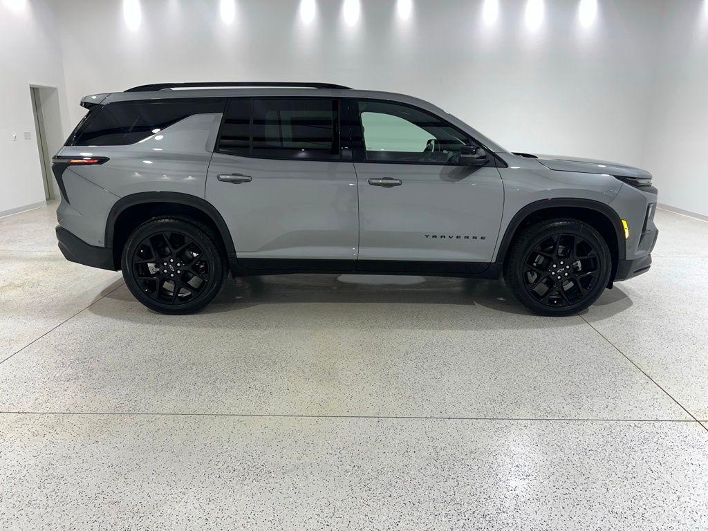 new 2026 Chevrolet Traverse car, priced at $56,402