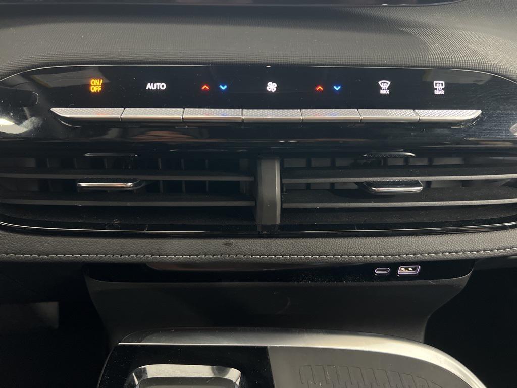 used 2025 Buick Enclave car, priced at $39,880