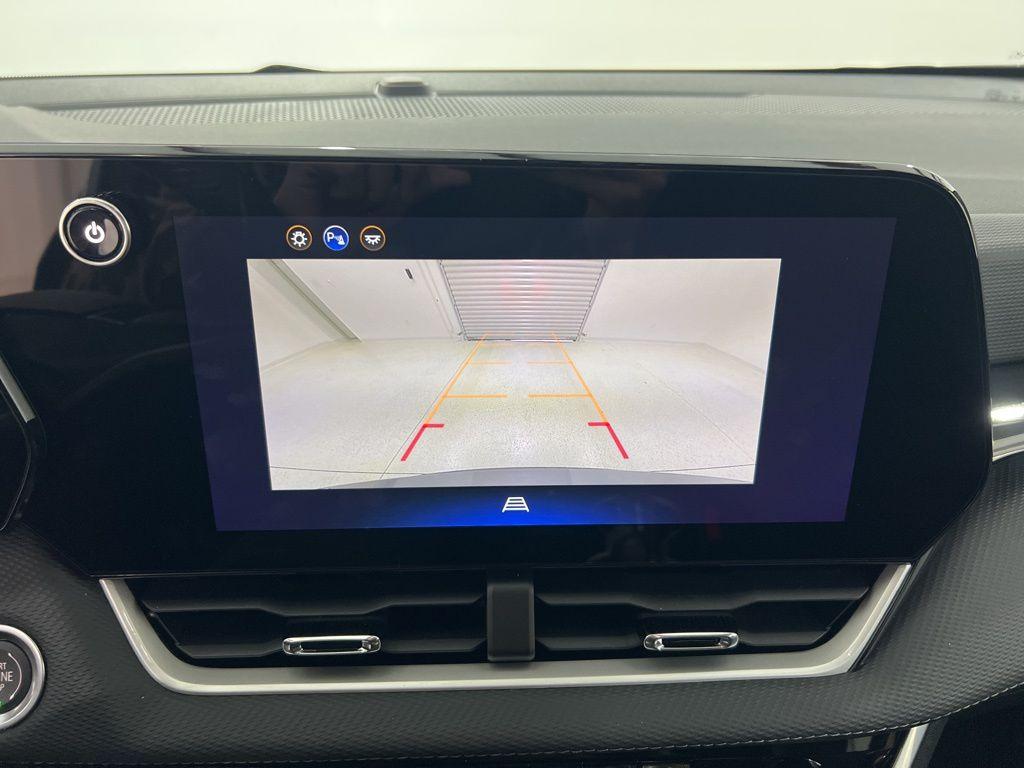 new 2026 Chevrolet Equinox car, priced at $30,206