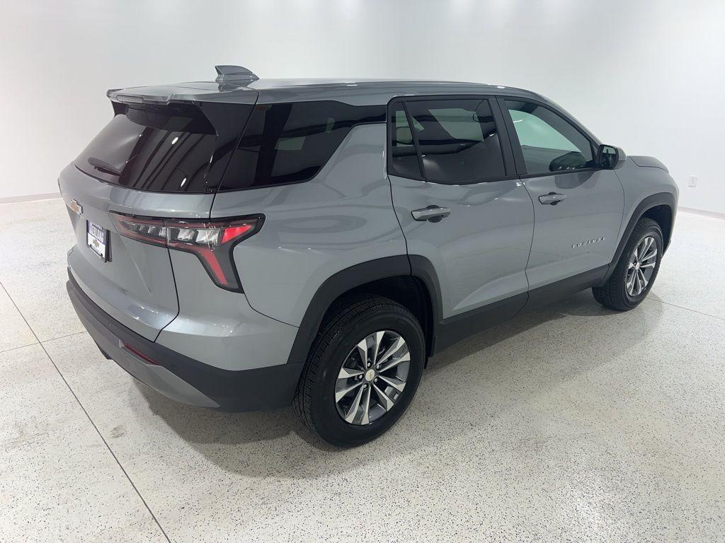 new 2026 Chevrolet Equinox car, priced at $30,206