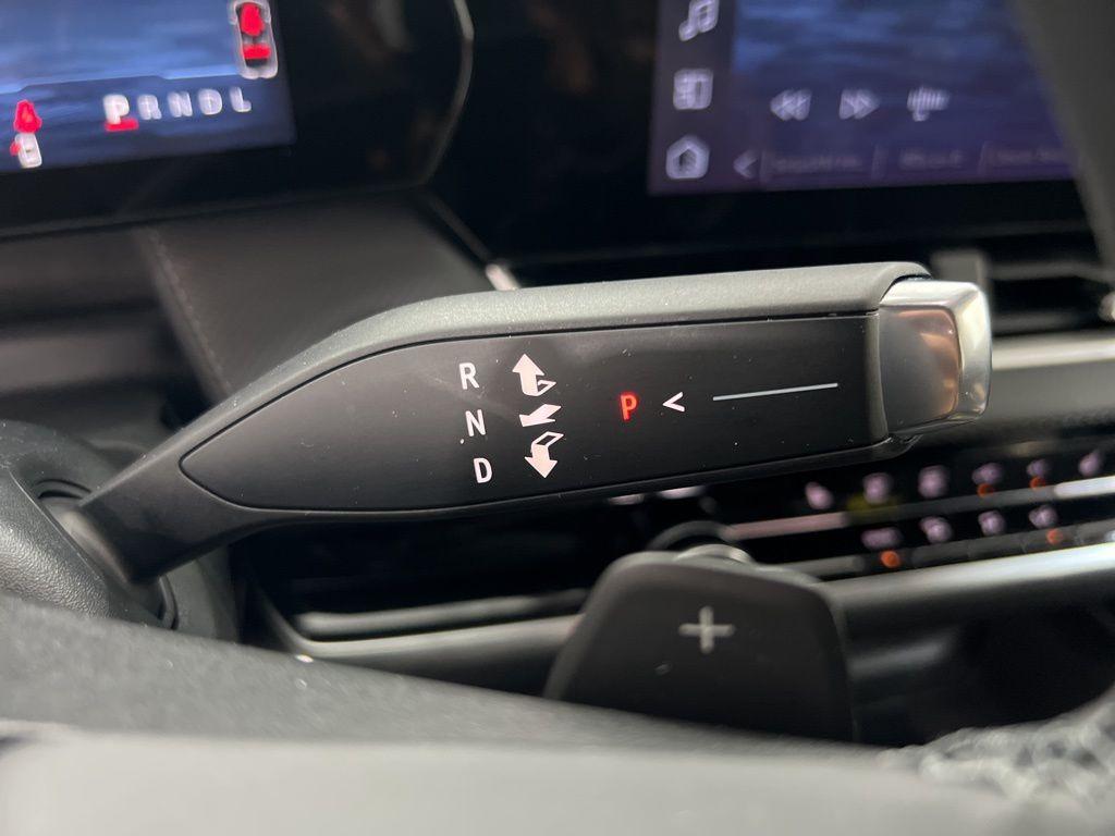 new 2026 Chevrolet Equinox car, priced at $30,206