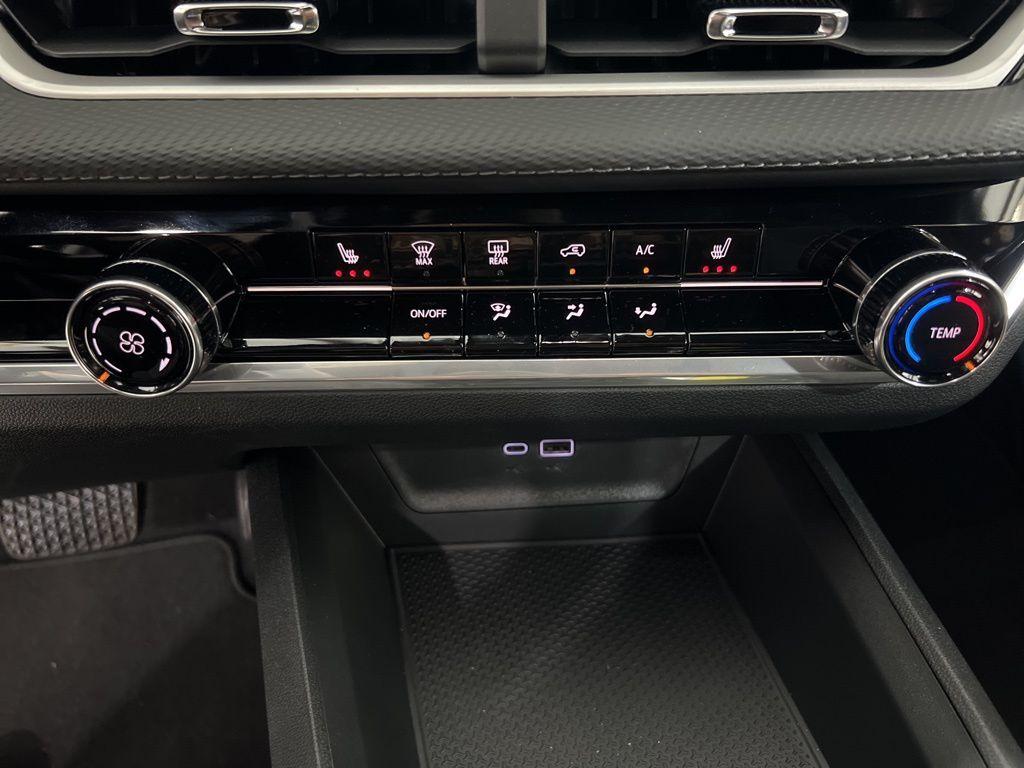 new 2026 Chevrolet Equinox car, priced at $30,206